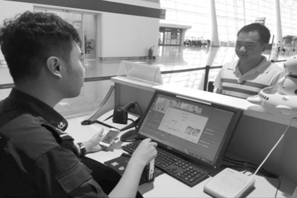 机场安检机组合拳，体现科技与安检的融合